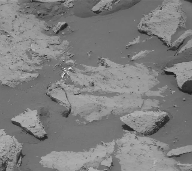 Sol 2680: Mast Camera (Mastcam)