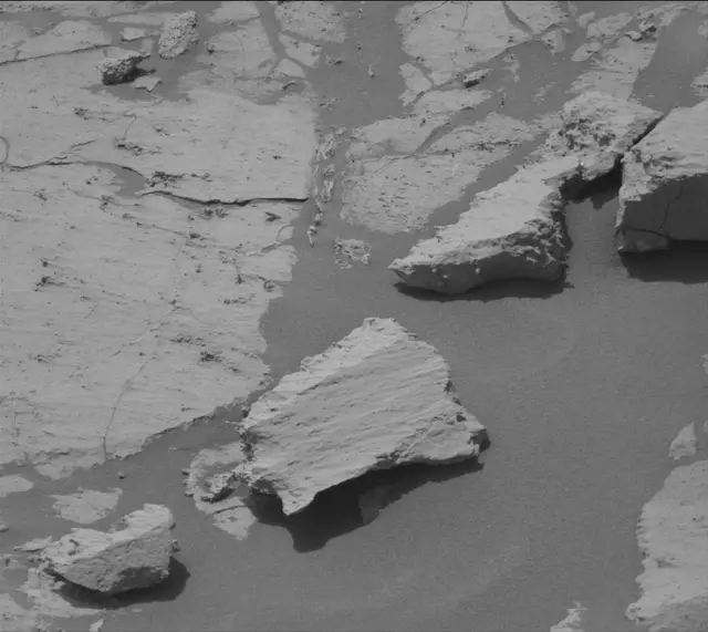 Sol 2680: Mast Camera (Mastcam)