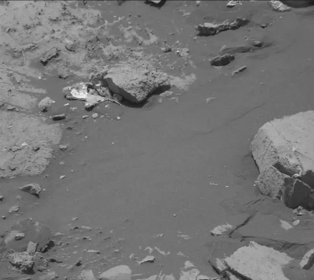 Sol 2680: Mast Camera (Mastcam)