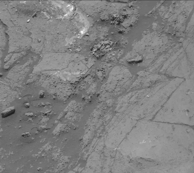 Sol 2680: Mast Camera (Mastcam)