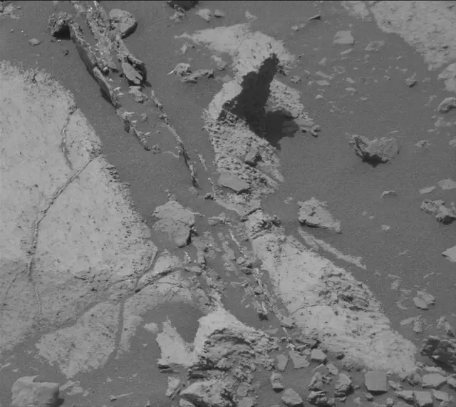 Sol 2680: Mast Camera (Mastcam)