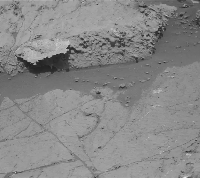 Sol 2680: Mast Camera (Mastcam)