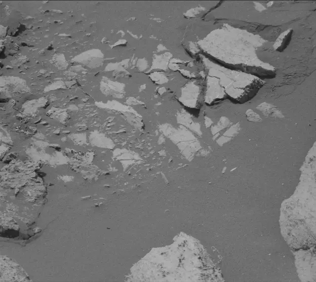 Sol 2680: Mast Camera (Mastcam)