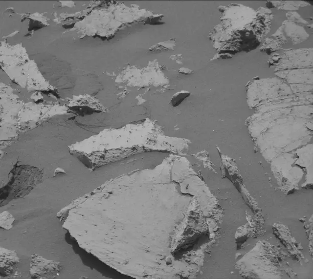 Sol 2680: Mast Camera (Mastcam)
