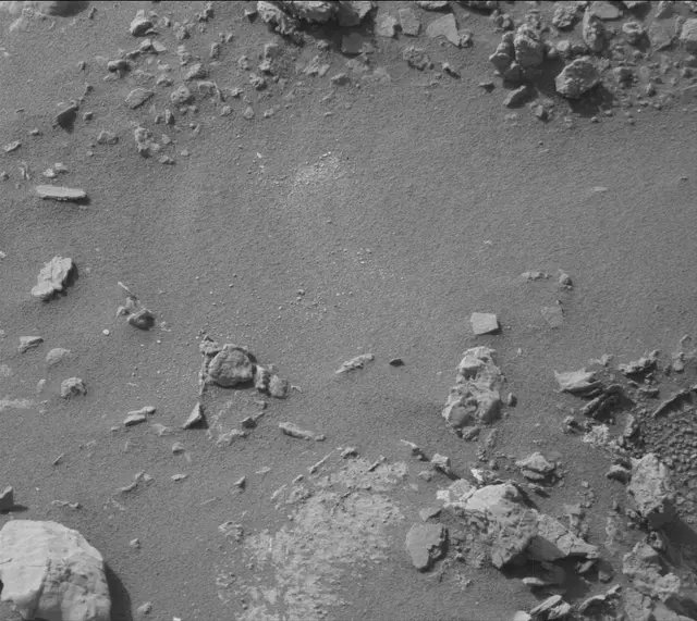 Sol 2683: Mast Camera (Mastcam)