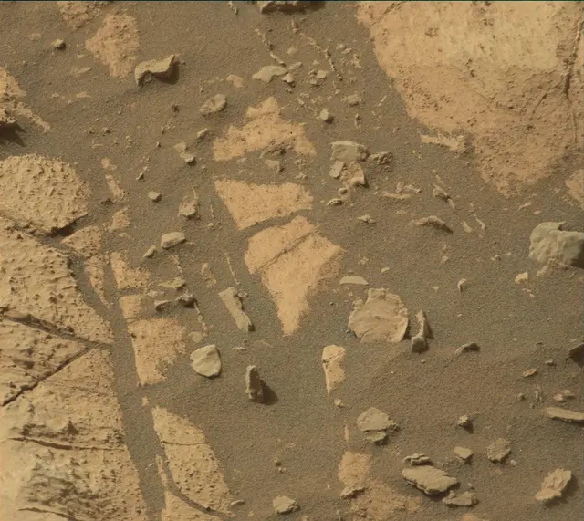 Sol 2683: Mast Camera (Mastcam)