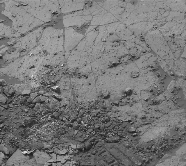 Sol 2684: Mast Camera (Mastcam)