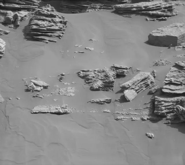 Sol 2684: Mast Camera (Mastcam)