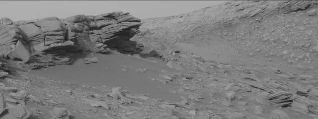 Sol 2685: Mast Camera (Mastcam)