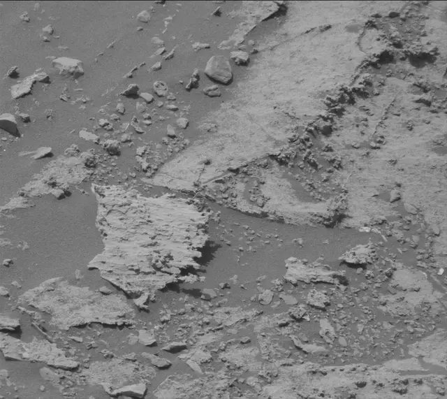 Sol 2686: Mast Camera (Mastcam)