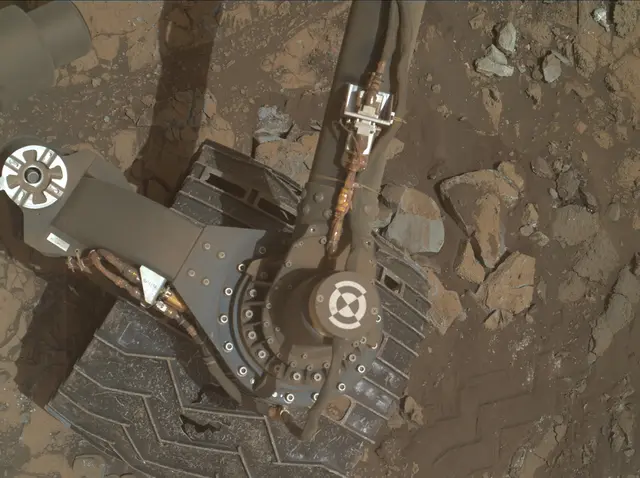 Sol 2687: Mars Hand Lens Imager (MAHLI)