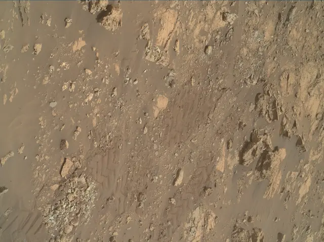 Sol 2687: Mars Hand Lens Imager (MAHLI)