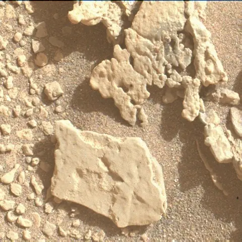 Sol 2687: Mars Hand Lens Imager (MAHLI)