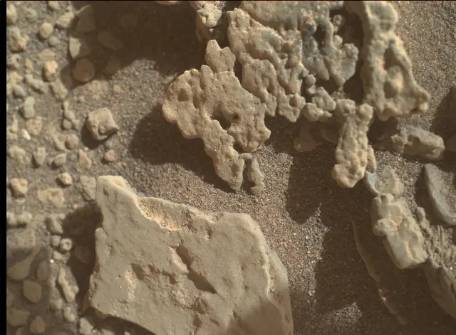 Sol 2687: Mars Hand Lens Imager (MAHLI)