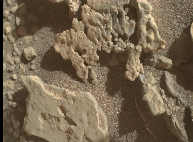 Sol 2687: Mars Hand Lens Imager (MAHLI)