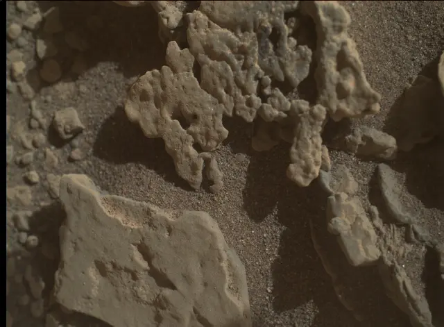 Sol 2687: Mars Hand Lens Imager (MAHLI)