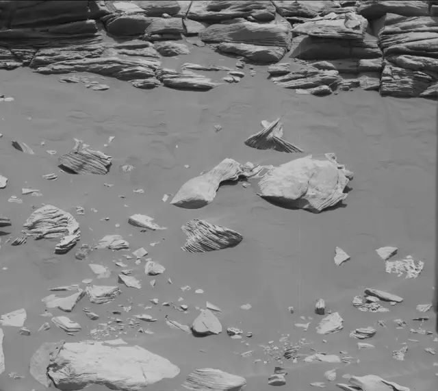 Sol 2688: Mast Camera (Mastcam)