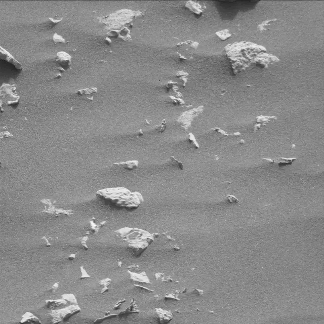 Sol 2691: Mast Camera (Mastcam)