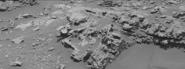Sol 2692: Mast Camera (Mastcam)
