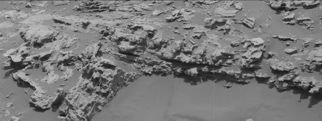 Sol 2692: Mast Camera (Mastcam)