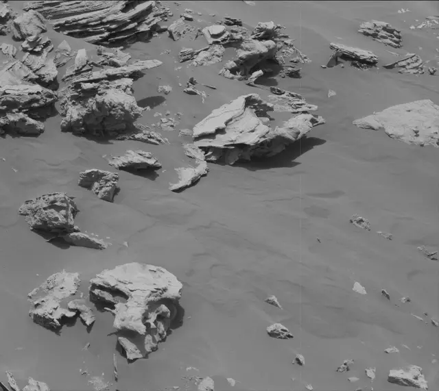 Sol 2692: Mast Camera (Mastcam)