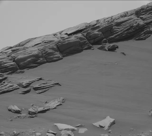Sol 2692: Mast Camera (Mastcam)