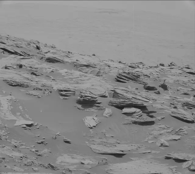 Sol 2692: Mast Camera (Mastcam)