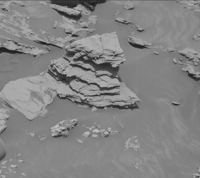 Sol 2692: Mast Camera (Mastcam)