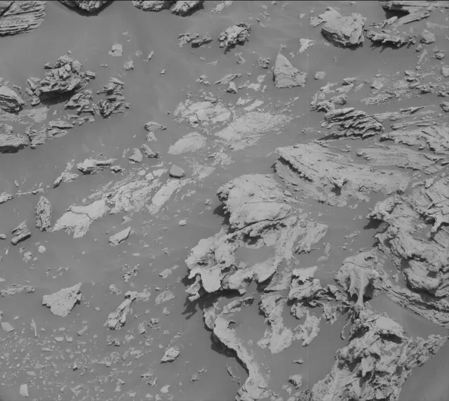 Sol 2692: Mast Camera (Mastcam)