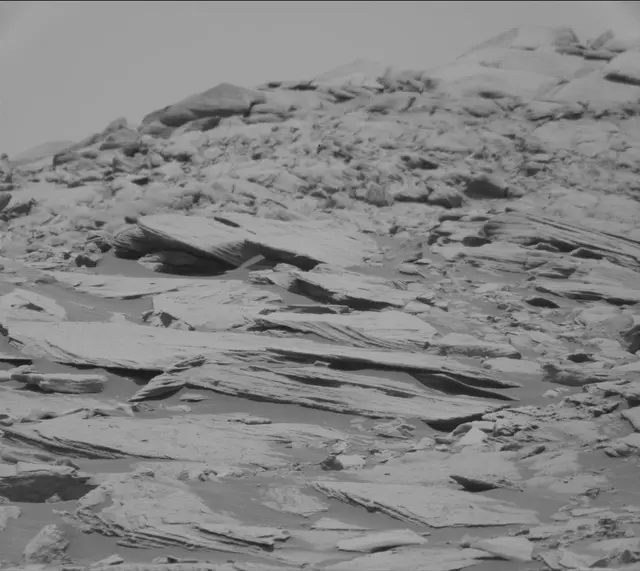 Sol 2692: Mast Camera (Mastcam)