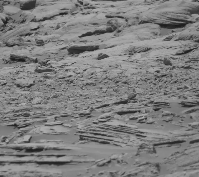 Sol 2692: Mast Camera (Mastcam)
