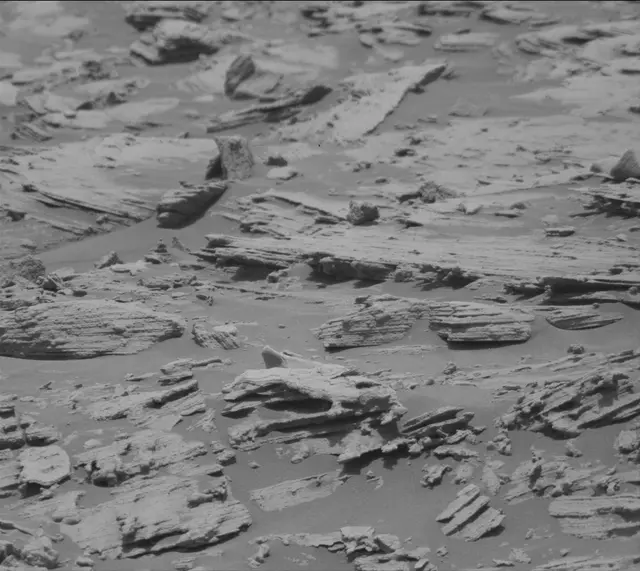 Sol 2692: Mast Camera (Mastcam)