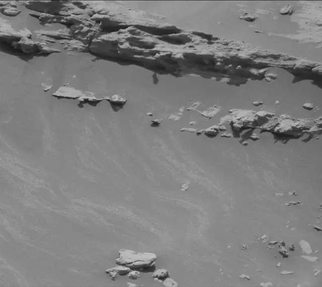 Sol 2692: Mast Camera (Mastcam)
