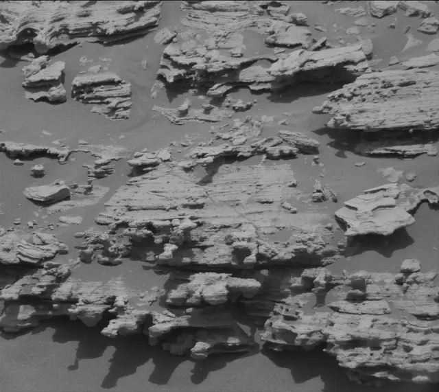Sol 2692: Mast Camera (Mastcam)