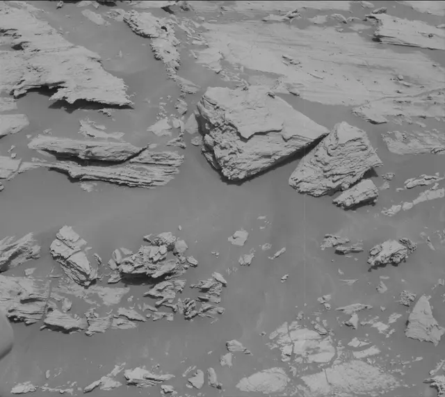 Sol 2693: Mast Camera (Mastcam)