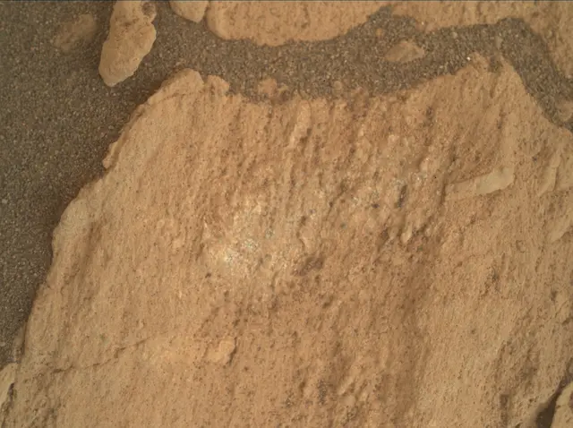 Sol 2694: Mars Hand Lens Imager (MAHLI)