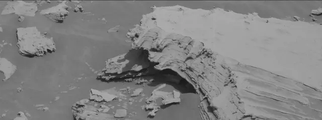 Sol 2695: Mast Camera (Mastcam)
