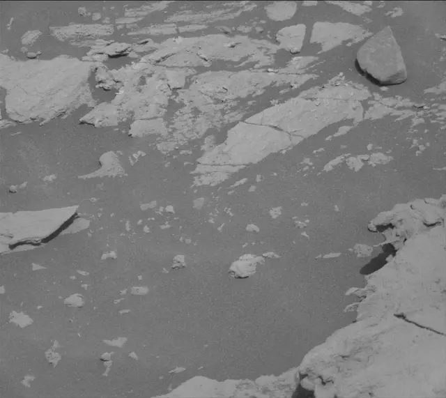 Sol 2695: Mast Camera (Mastcam)