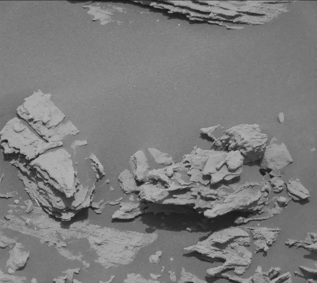 Sol 2695: Mast Camera (Mastcam)