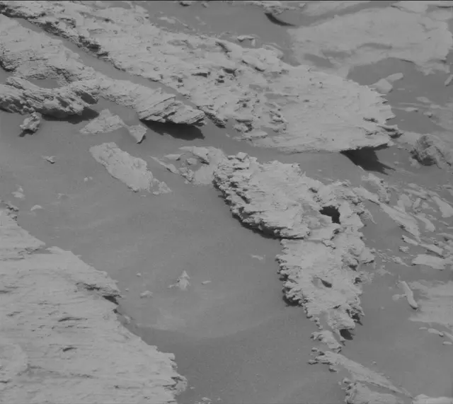 Sol 2695: Mast Camera (Mastcam)