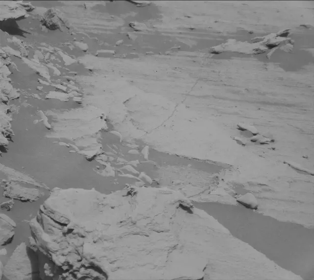 Sol 2695: Mast Camera (Mastcam)