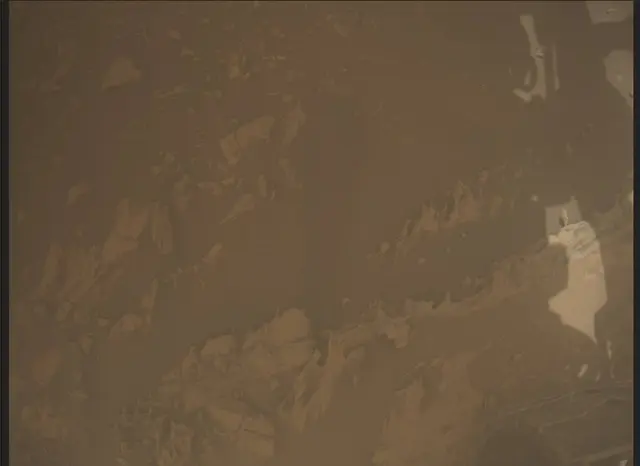 Sol 2695: Mars Descent Imager (MARDI)