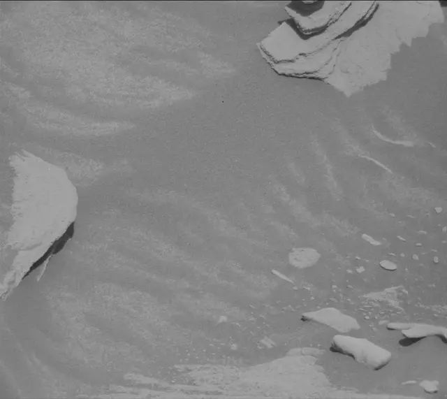 Sol 2696: Mast Camera (Mastcam)