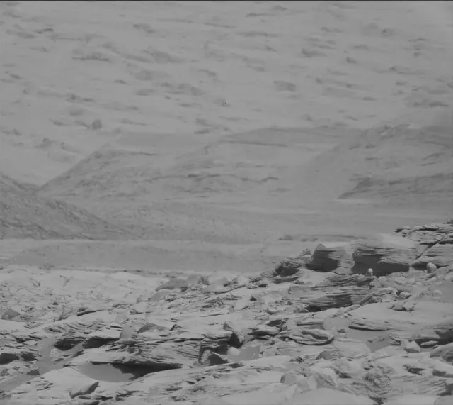 Sol 2696: Mast Camera (Mastcam)