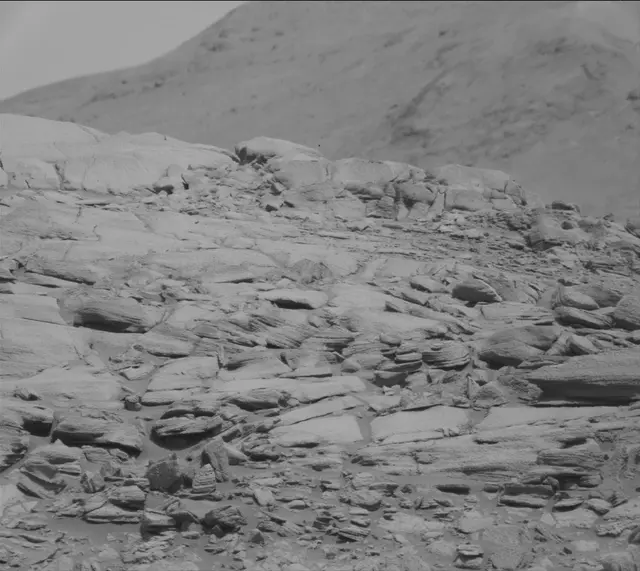 Sol 2696: Mast Camera (Mastcam)