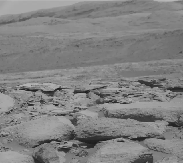 Sol 2696: Mast Camera (Mastcam)