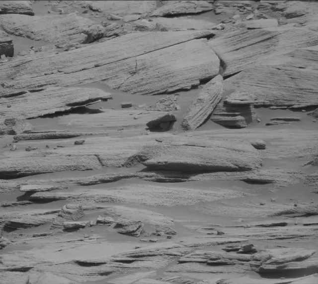 Sol 2696: Mast Camera (Mastcam)