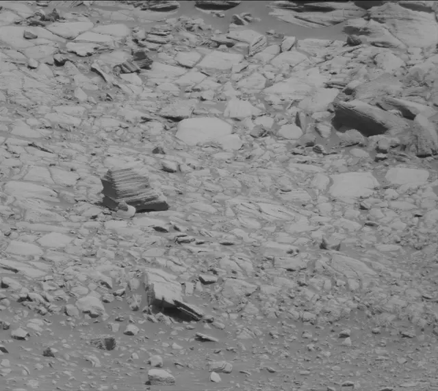 Sol 2696: Mast Camera (Mastcam)