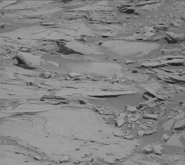 Sol 2696: Mast Camera (Mastcam)