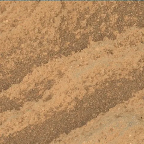 Sol 2696: Mars Hand Lens Imager (MAHLI)
